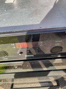 Wall oven and hob