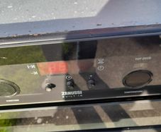 Wall oven and hob