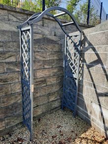 rose arbour