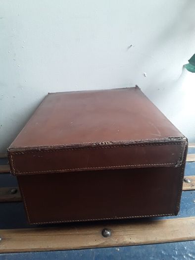 Vintage Doctors case