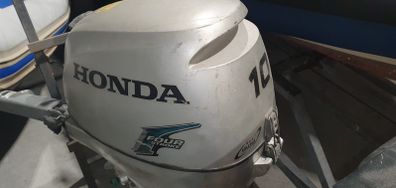 Honda 4 stroke  10 hp Outboard engine Short shaft