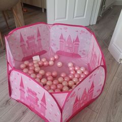 Ball pit