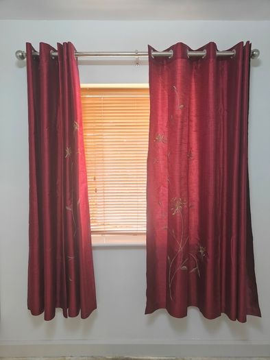 Blackout Curtains w Hanging Hardware