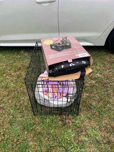 Dog Crate bundle. Small to medium size dog.