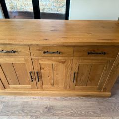 sideboard