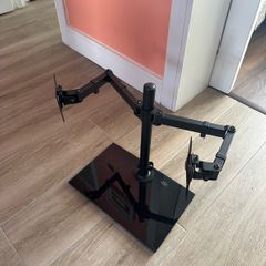 Freestanding Dual Screen Arm