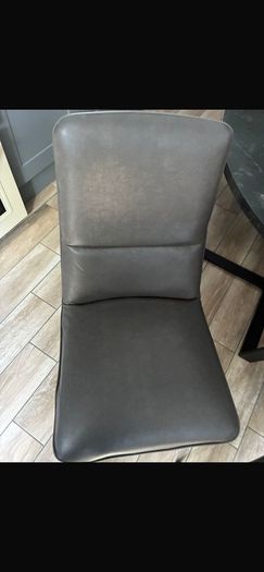 round table 80cm 4 leather dining chairs