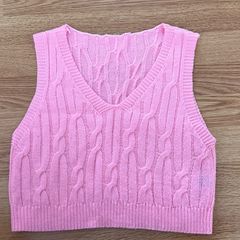 knitted vest