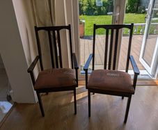 Mid-century Modern set of Carver chairs