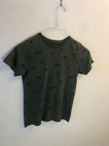 Army green top (age 8-9)