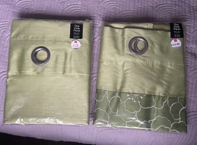 2x green voile panels