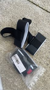 2 snowboard straps