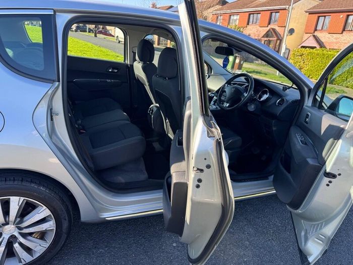 The car is in very good condition and has New NCT