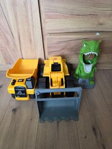 Bundle of kid's mixed toys