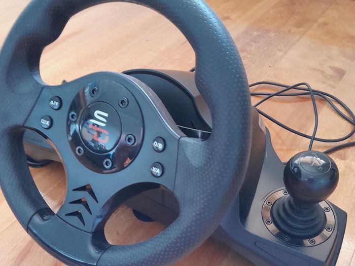 Subsonic Superdrive GS750 - steering wheel