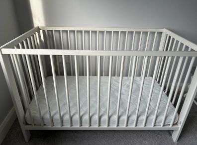 Cot bed
