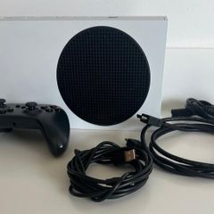 Xbox Series S 512GB & Controller  Great Condition