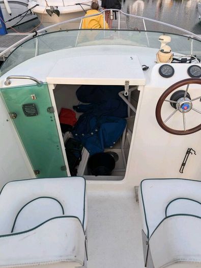 Sport/fishing boat - 60hp outboard