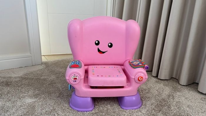 Fisher-Price Laugh & Learn Smart Stages Chair - pink
