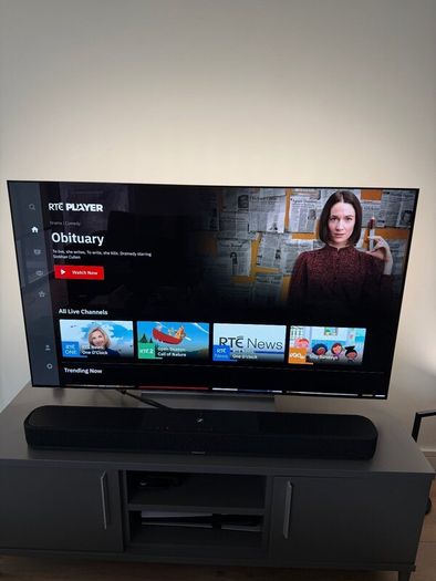 LG C2 55 OLED TV  Excellent Condition