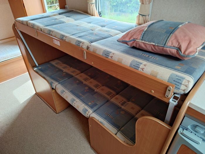 Bailey Ranger 550/6 - 6 berth caravan