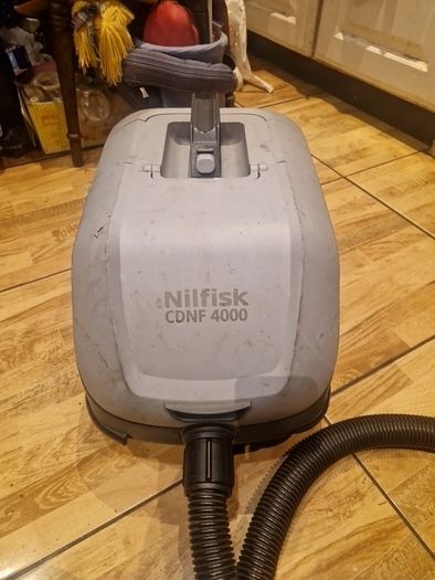 nilfisk hoover