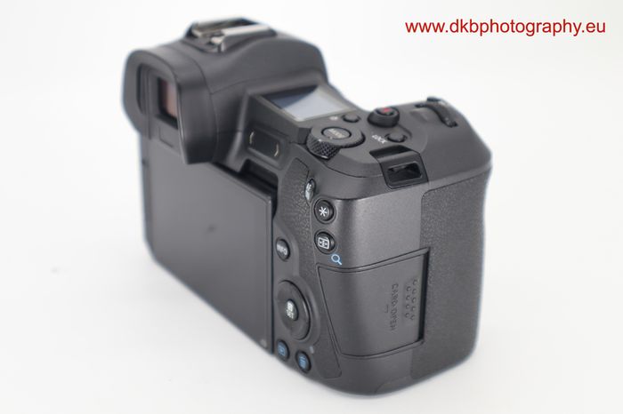 Canon Eos R Mirrorless Camera #0568