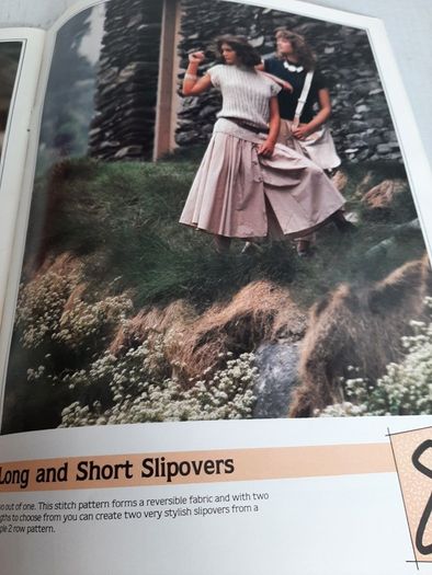 New vintage knitting book with 10 knitting patterns