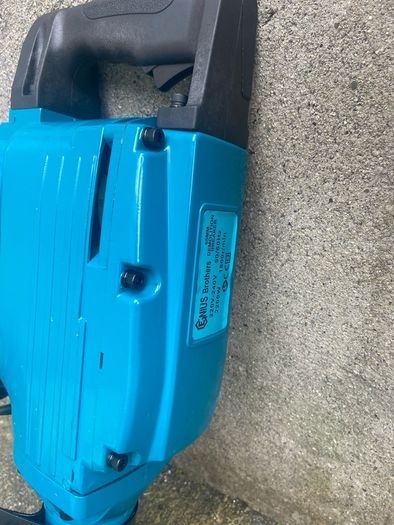 Demolition Breaker 2200w 220v Free Delivery