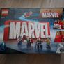 LEGO Marvel 76313 MARVEL Logo & Minifigures Image 2