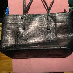 NEW genuine Guess bag