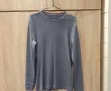 H&M mens slim fit top