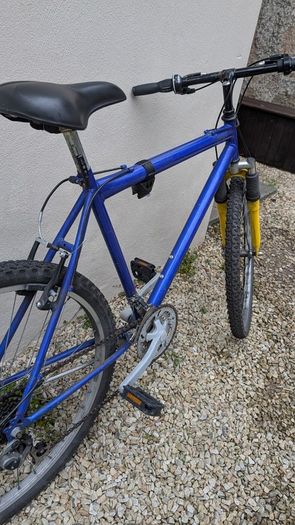 Mountain bike + D-lock
