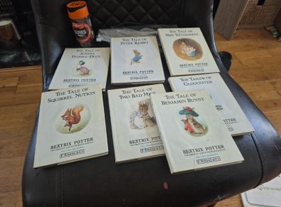 Beatrix Potter 1989 Group of books F Warne