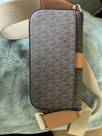 Michael Kors XS Sling xbody Handbag