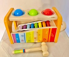 Hape Pound & Tap Bench With Slide Out Xylophone