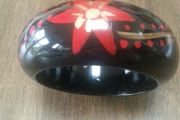 Black/Red and Gold Flower Design