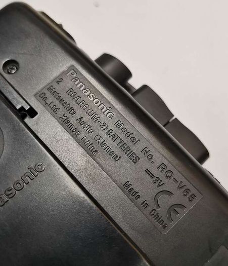 Panasonic RQ-V65 Cassette Walkman Player