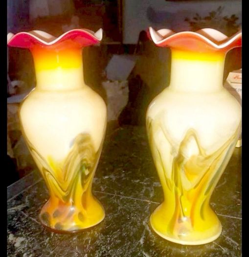 Pair of stunning Murano vase