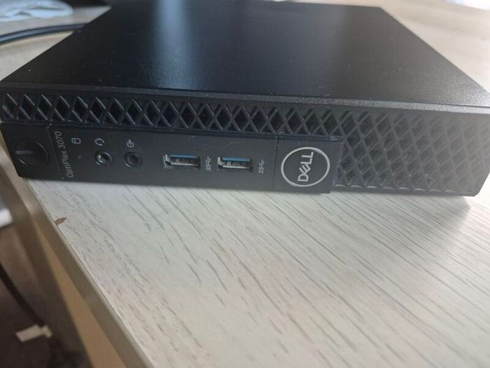 Dell optiplex Tiny 3070, i3 8th gen, 8gb, 128 ssd, windows 11