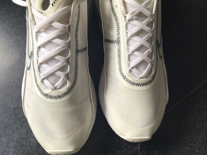 Nike 2090 Triple White Size 9 Mens