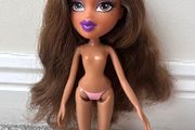Bratz Sleep Over party Yasmin MGA Used Please see photos
