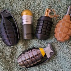 Selection of 3d printed grenades x (5)