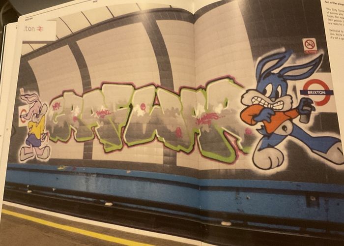 Legendary London Graffiti book Crack and Shine Book 2009