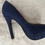 Navy High-Heels Image 2