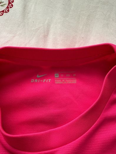 mens nike t shirt