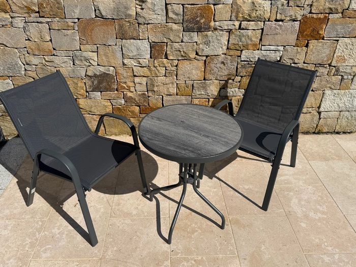 2 Seater Garden Bistro Set Excellent Condition