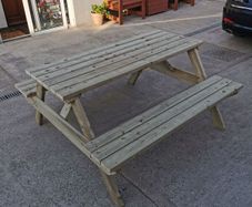 picnic bench