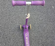 Globber pink scooter, barely used, great condition
