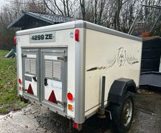Dog trailer